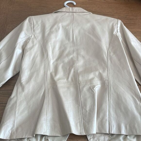 DIALOGUE LIGHT CREAM LEATHER JACKET. NEW WITHOUT TAGS - Picture 6 of 7